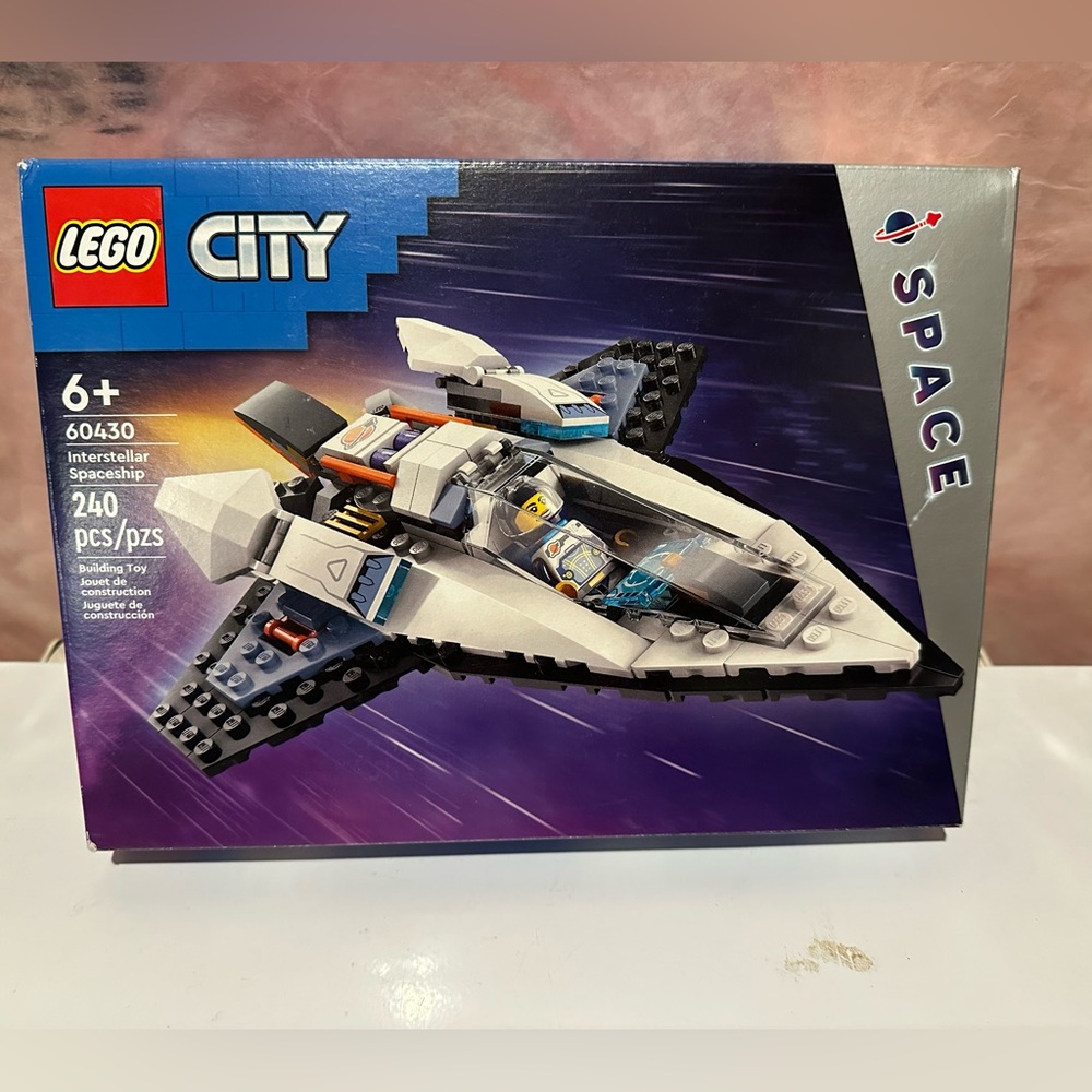 SEALED Lego City Interstellar Spaceship